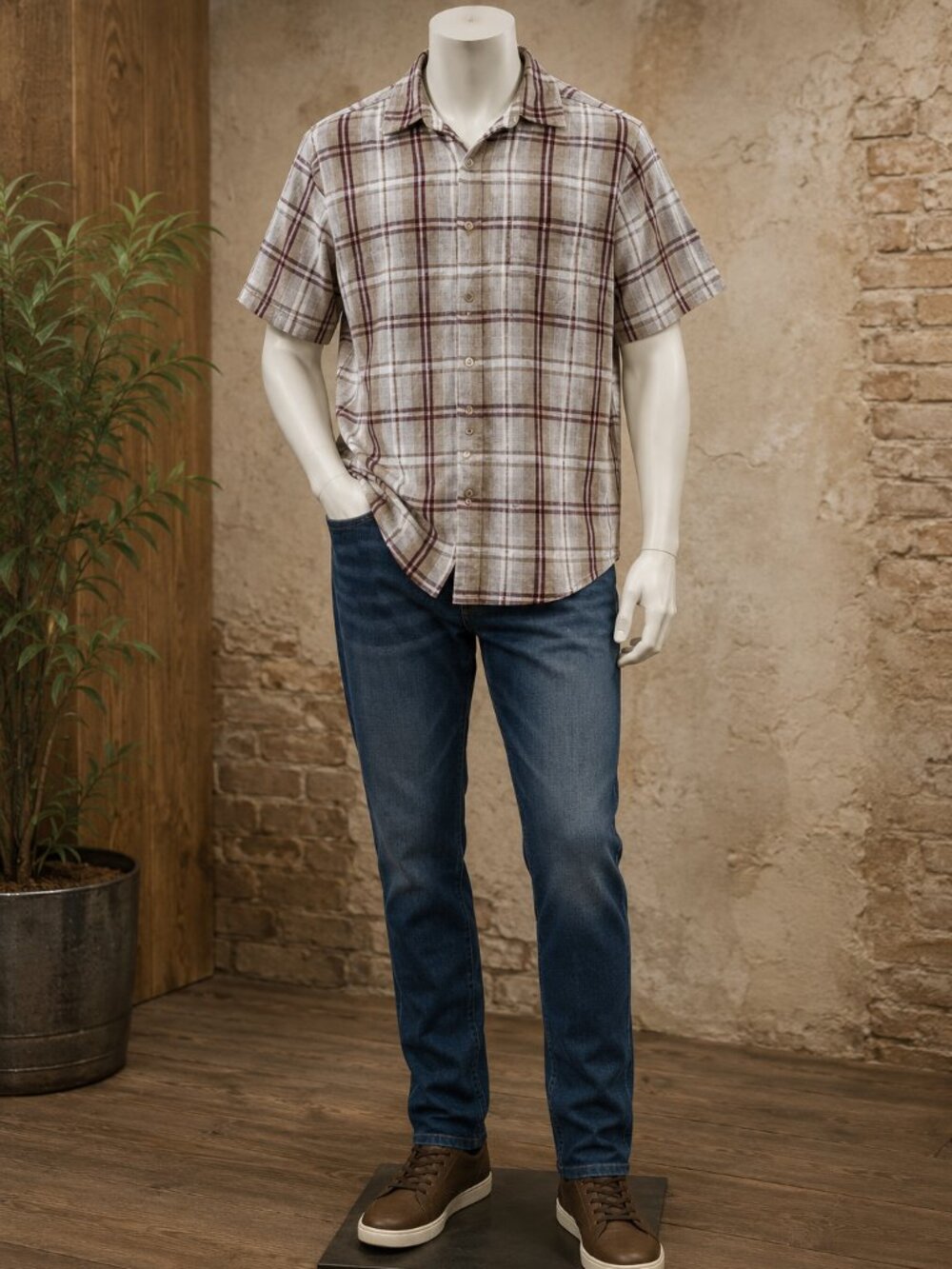 Basic Editions Men's Plaid Button-Up Shirt